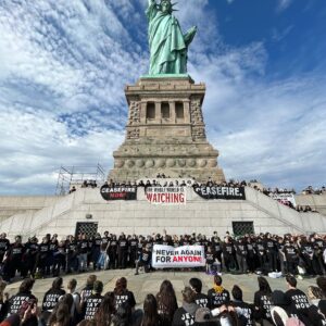 JVP members and supporters take over the Statue of Liberty