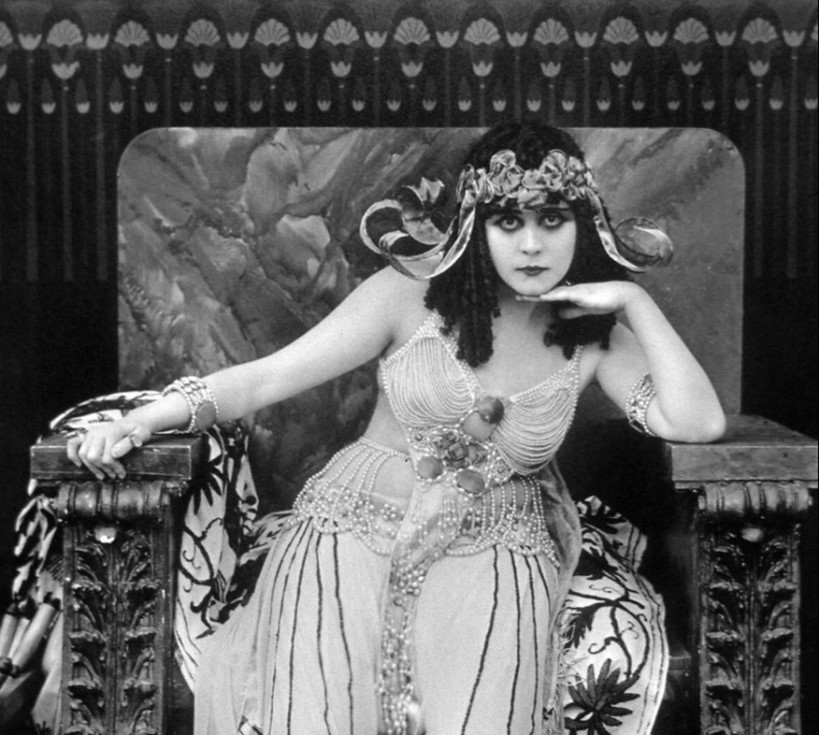 A black-and White photo of Theda Bara