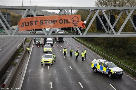 Fig. 4: Just Stop Oil's M25 protests, 2022.