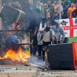 far right riots aug 2024