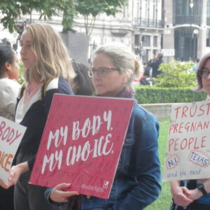 Placards saying 'My body, my choice'