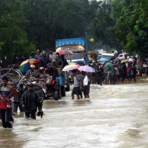 Fleeing floods in Sri Lanka