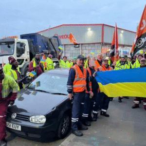 London refuse workers expressing solidarity with Ukraine