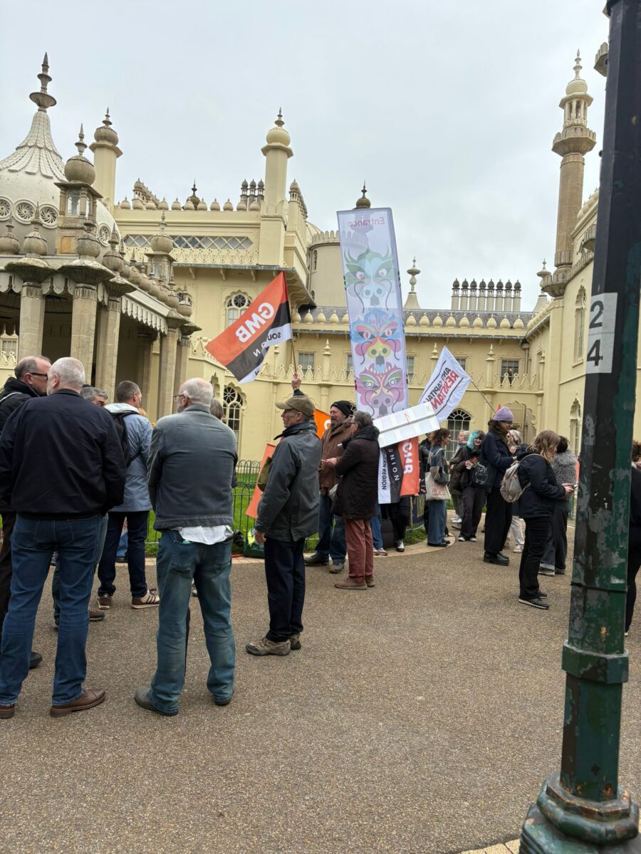 Group of protesters for sustainnhg Pavillion & Museum staff