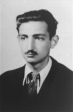 Marek Edeleman around time of Warsaw Ghetto uprising